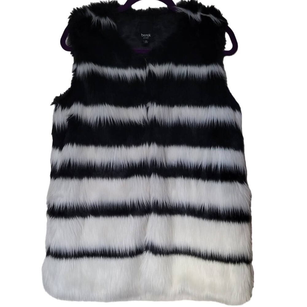 Berek Studio Black and White Faux Fur‎ Vest  Size M